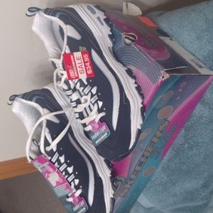 Skechers D'Lites size 6.5 Navy blue and White